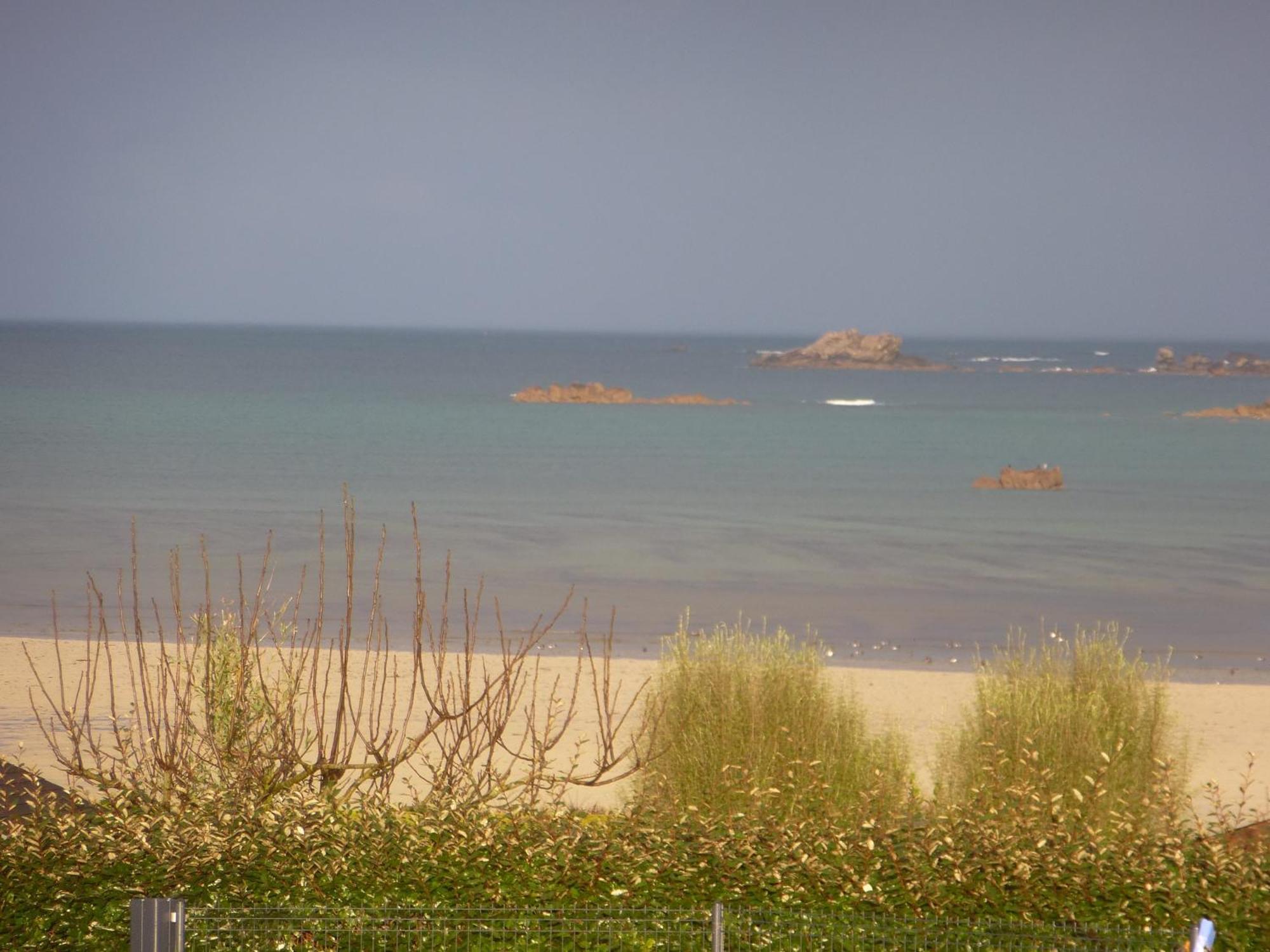 La Maison Bateau Au Bord De Mer Guissény Екстериор снимка